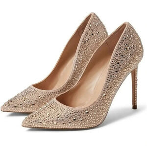 Steve Madden Vitals Pump Size 6
